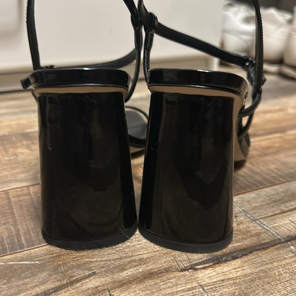 Sam Edelman Women's Patent Leather Black Sandals - Picture 5 of 6